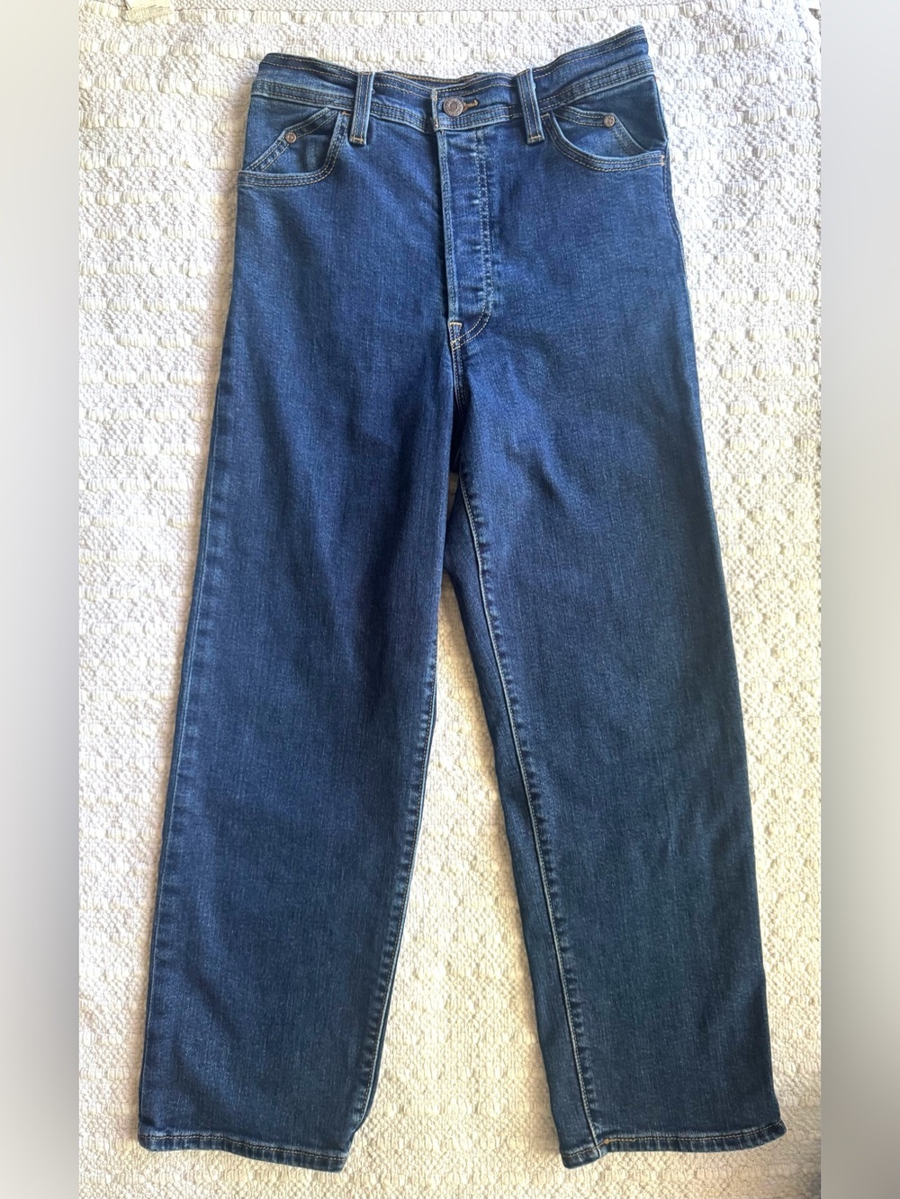 Levi’s Ribcage Straight Ankle High-Rise Jeans in Dark Blue Size 27